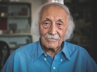 منوچهر آشتیانی، جامعه‌شناس و فلسفه‌پژوه ایرانی